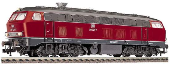 Diesel locomotive BR 218.2. May be used as a track cleaning locomotive<br /><a href='images/pictures/Fleischmann/4938.jpg' target='_blank'>Full size image</a>